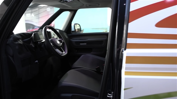 大眾電動“面包車”ID.BUZZ內飾曝光：前排三座、尾門對開！