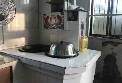 傳統灶好還是集成灶好？集成灶代表了未來廚電演進的方向